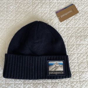 NWT Patagonia Patch Logo Brodeo Beanie Navy Wool Blend Hat Adult Size